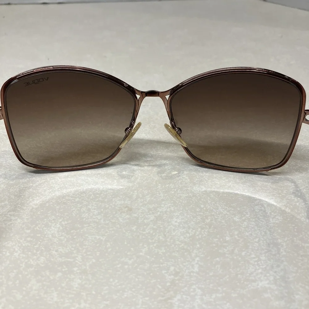 Vogue Italy Women's Sunglasses VO 3832-S 811/13 Tortoise Brown 57/16/130 w/case
